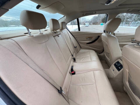 2015 BMW 3 Series 328i