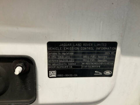 2024 Land Rover Defender 90 P400 X-Dynamic SE