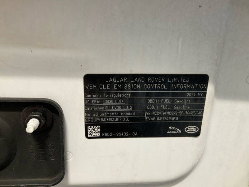 2024 Land Rover Defender 90 P400 X-Dynamic SE