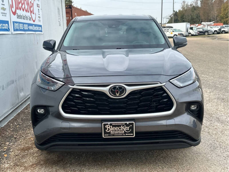 2023 Toyota Highlander LE