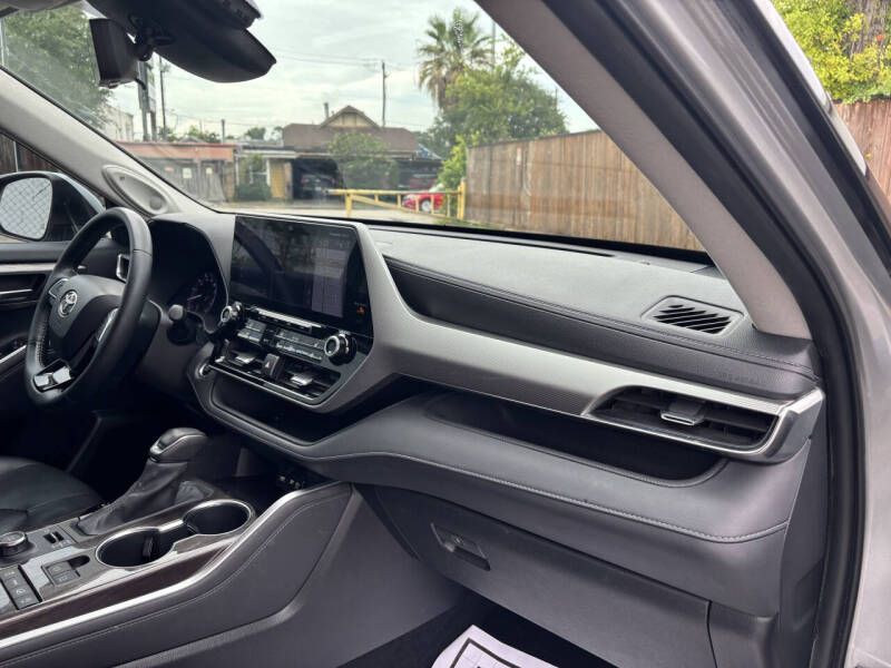 2020 Toyota Highlander Platinum