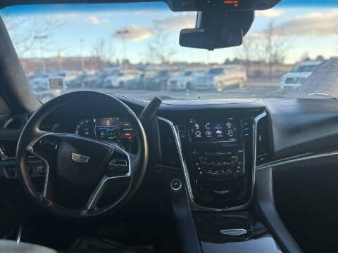 2017 Cadillac Escalade Platinum