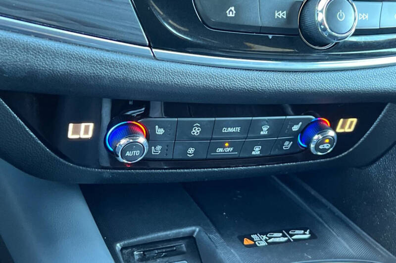 2023 Buick Enclave Premium