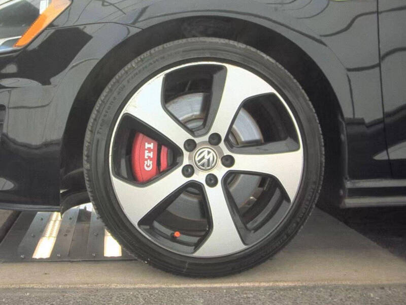 2016 Volkswagen Golf GTI