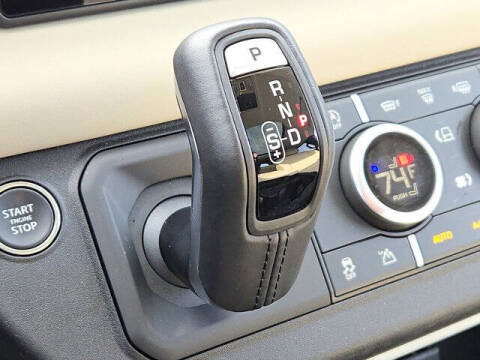 2024 Land Rover Defender 110 P300 S