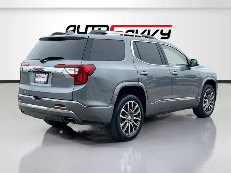 2022 GMC Acadia Denali