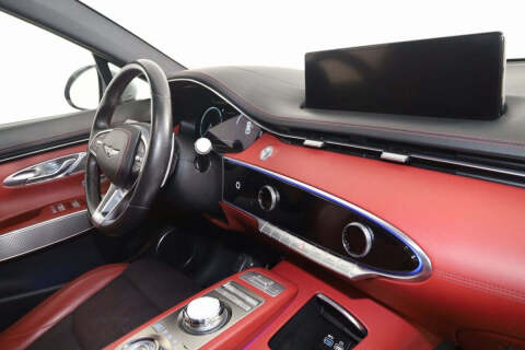 2023 Genesis GV70 2.5T Standard