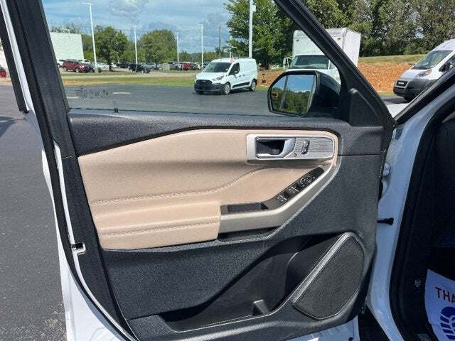 2023 Ford Explorer 46