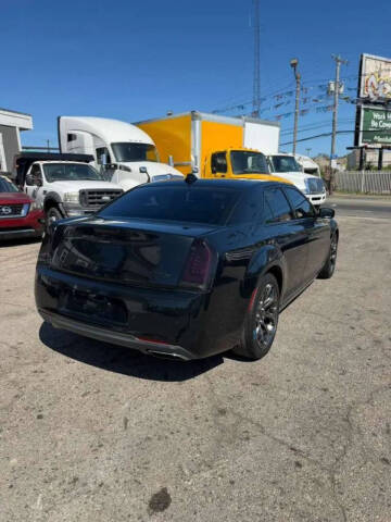 2015 Chrysler 300 S