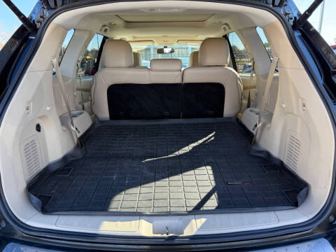 2017 Nissan Pathfinder SL