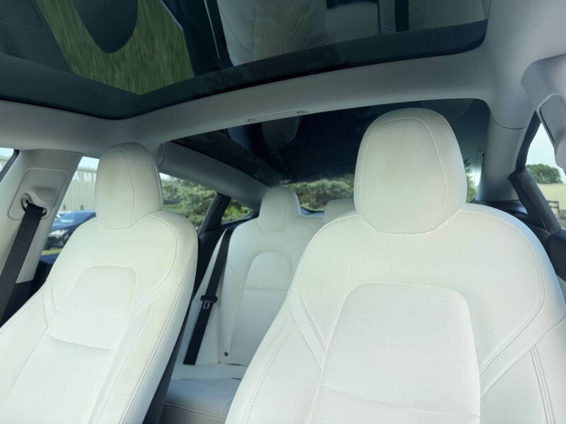 2019 Tesla Model 3 Standard Range Plus