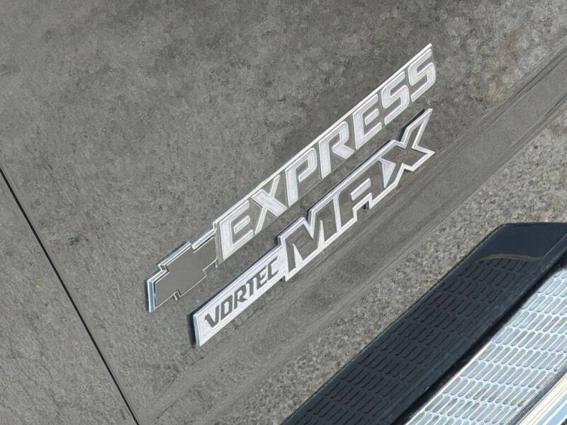 2023 Chevrolet Express 2500