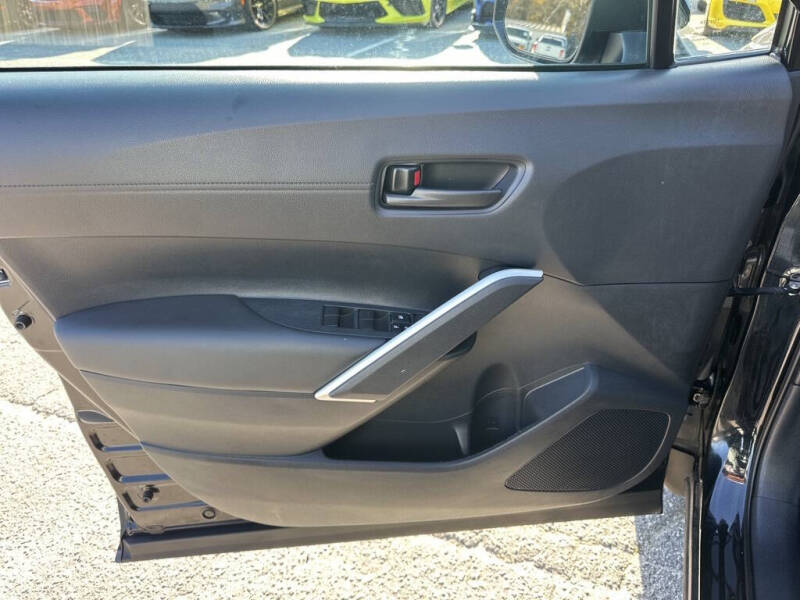 2025 Toyota Corolla Cross LE