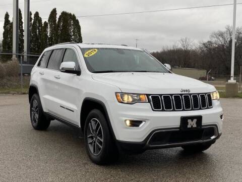2019 Jeep Grand Cherokee for sale at Betten Baker Preowned Center in Twin Lake MI