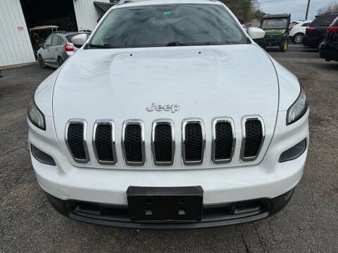 2014 Jeep Cherokee for sale at Monroe Auto's, LLC in Parsons TN