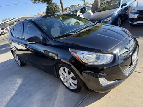 2013 Hyundai Accent SE