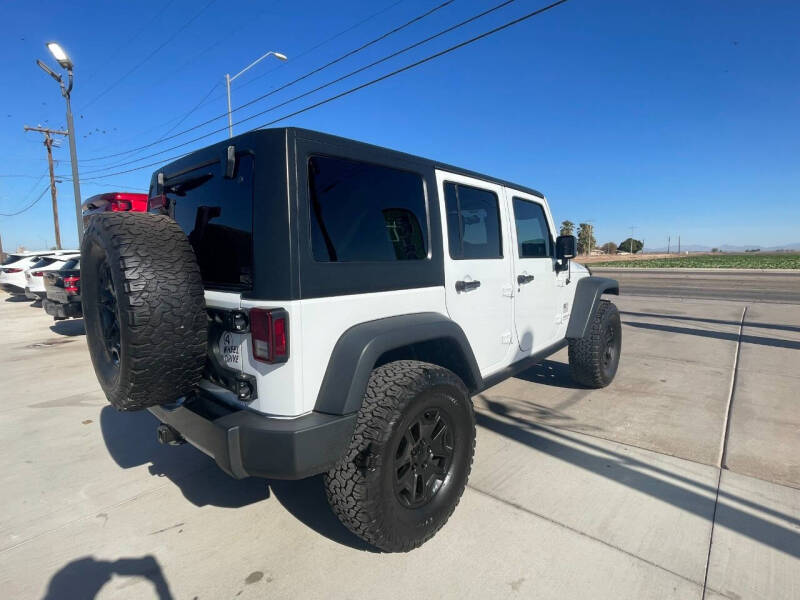 2015 Jeep Wrangler Unlimited Sport photo 6