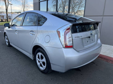 2013 Toyota Prius Two