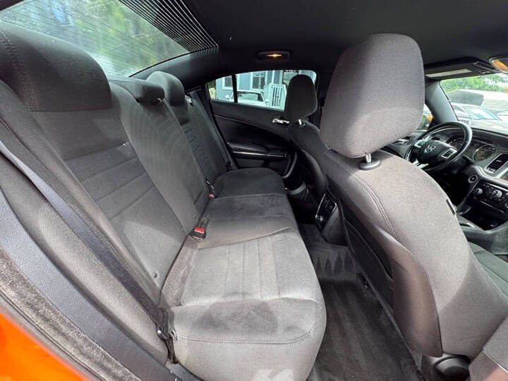 2014 Dodge Charger SXT