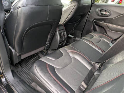 2022 Jeep Cherokee Trailhawk