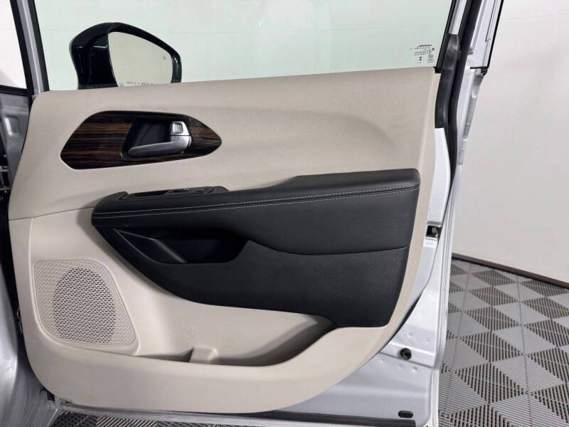 2024 Chrysler Pacifica Limited