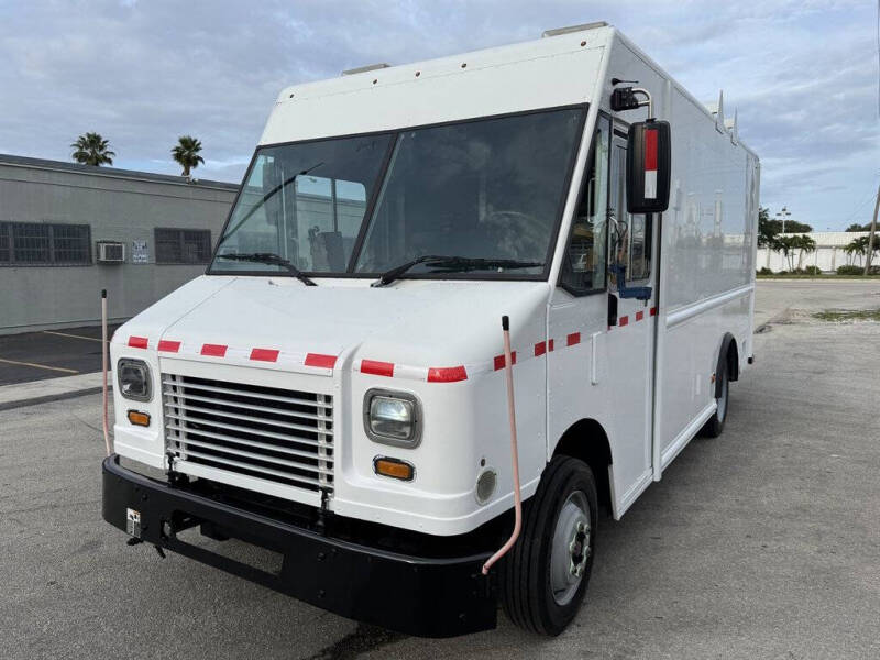 2016 Freightliner MT45 Chassis