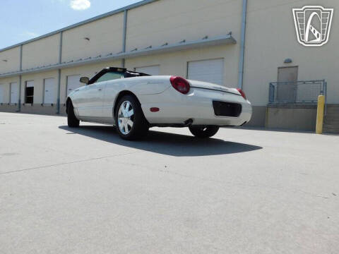 2002 Ford Thunderbird Deluxe