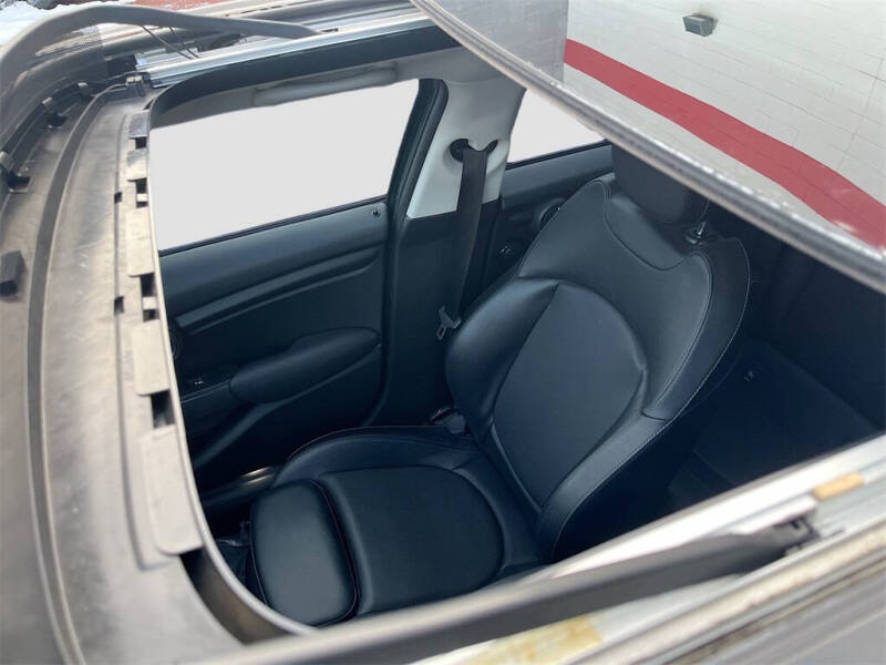 2017 MINI Hardtop 4 Door Cooper