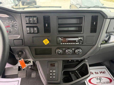 2025 Peterbilt 536