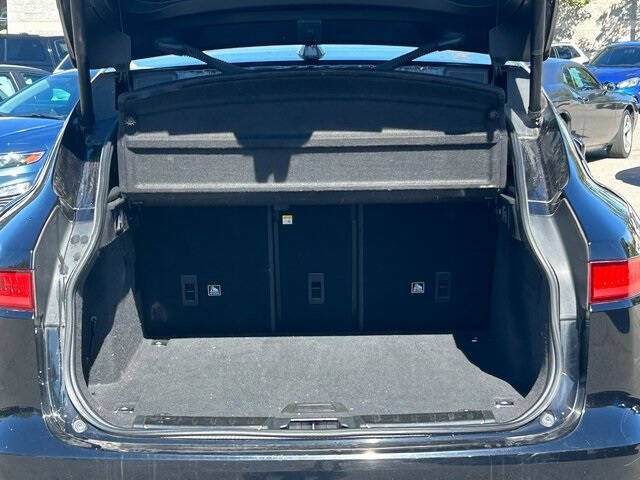 2019 Jaguar F-PACE S