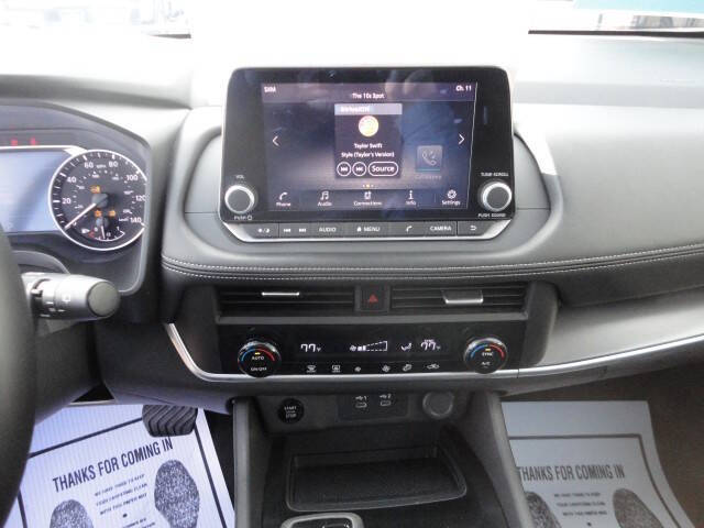 2025 Nissan Rogue SV