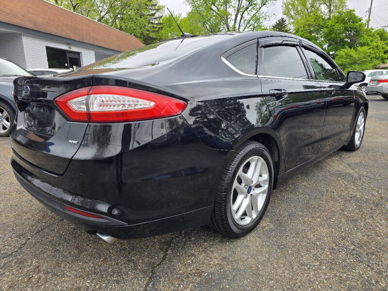 2014 Ford Fusion SE
