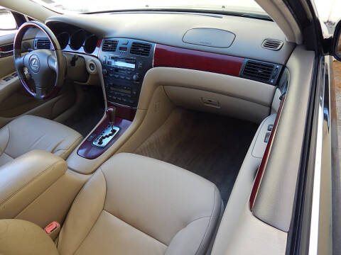 2004 Lexus ES 330