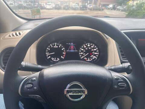 2016 Nissan Pathfinder SL