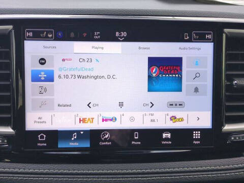 2026 Chrysler Pacifica Select