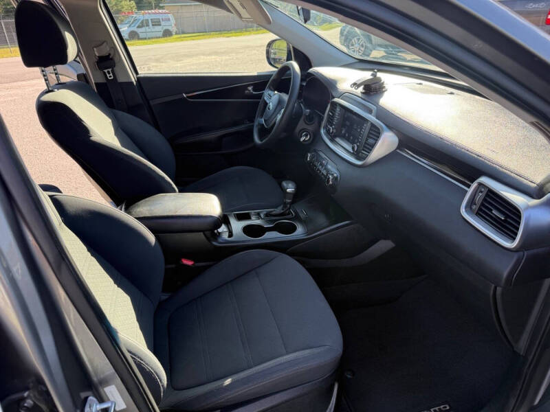 2019 Kia Sorento LX