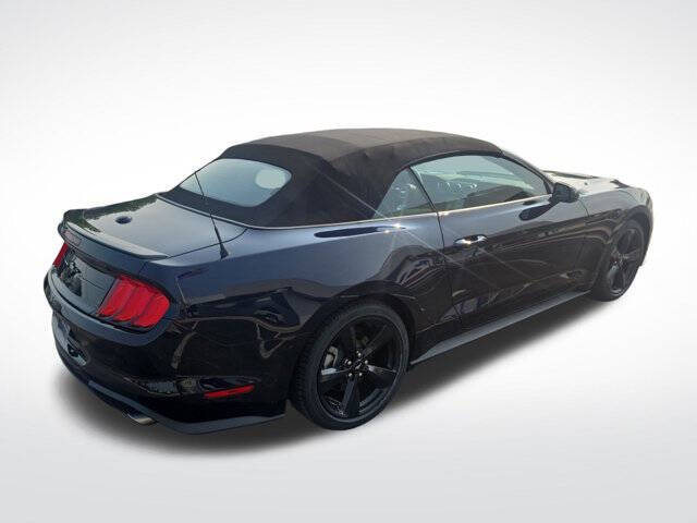 2021 Ford Mustang EcoBoost