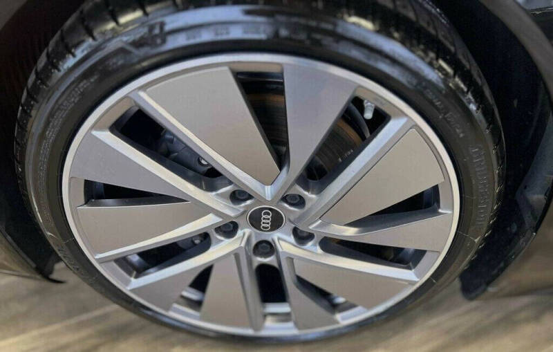 2022 Audi e-tron GT quattro Prestige