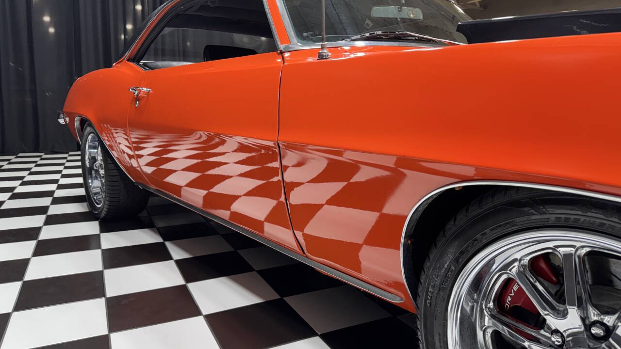 1969 Chevrolet Camaro 35