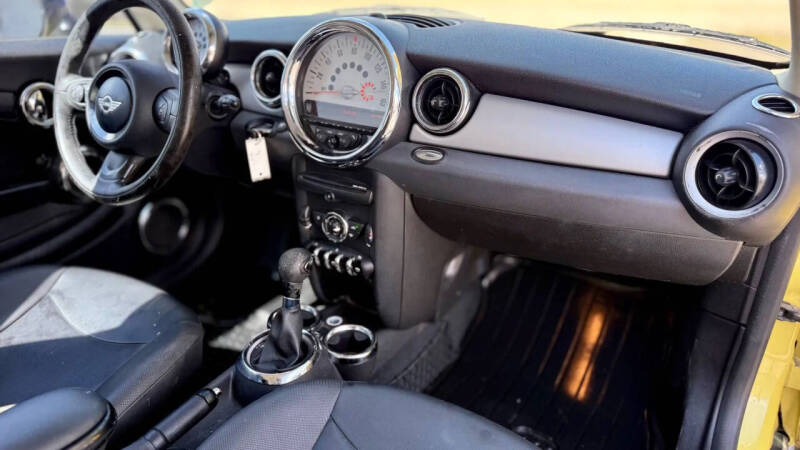 2011 MINI Cooper