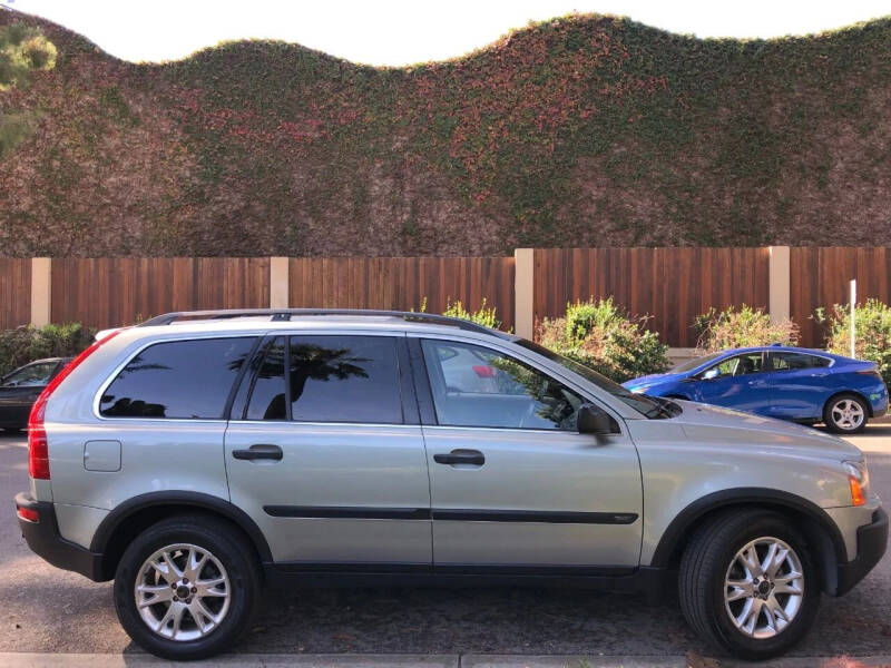 2004 Volvo XC90 for sale at SoCal Car Connection in North Hollywood CA