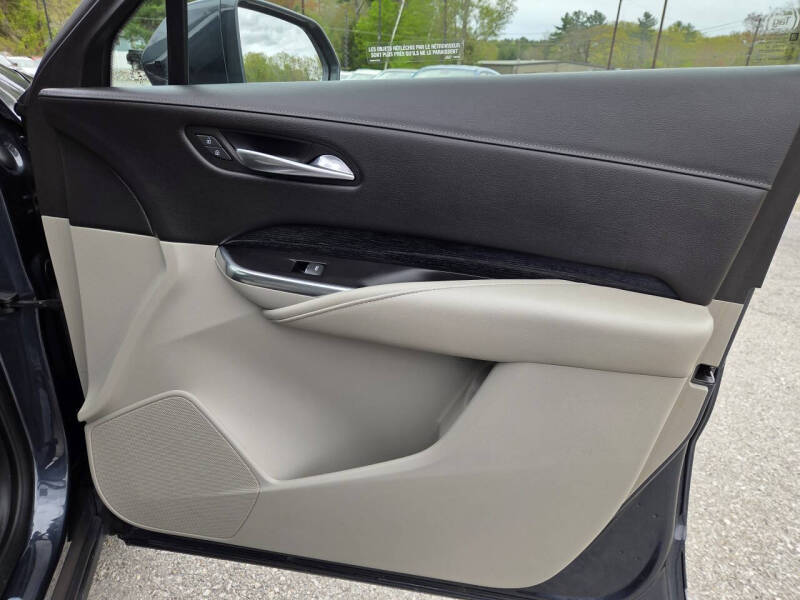2019 Cadillac XT4 Premium Luxury