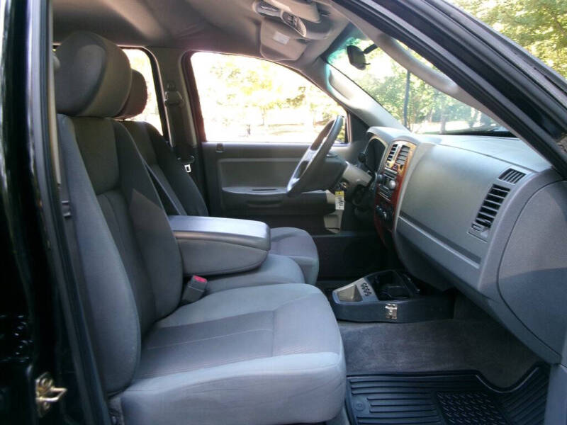 2005 Dodge Dakota SLT