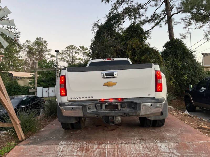 2013 Chevrolet Silverado 3500HD LT photo 7