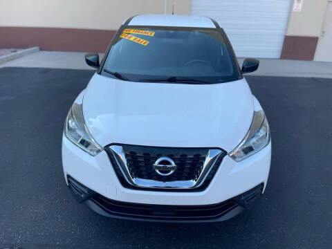 2020 Nissan Kicks S