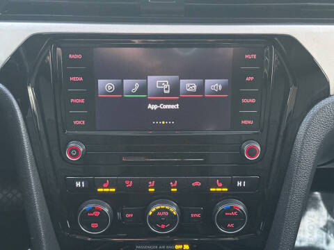 2021 Volkswagen Passat SE