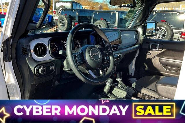 2024 Jeep Gladiator NightHawk