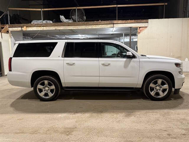 2017 Chevrolet Suburban LT