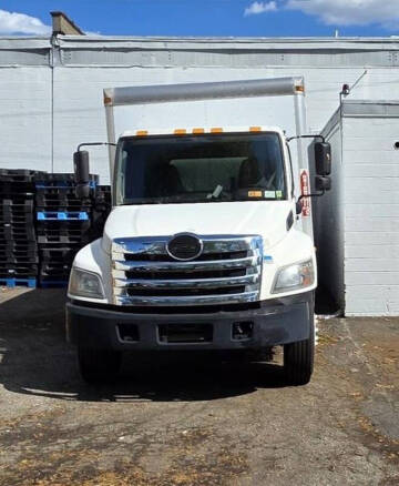 2014 Hino 268