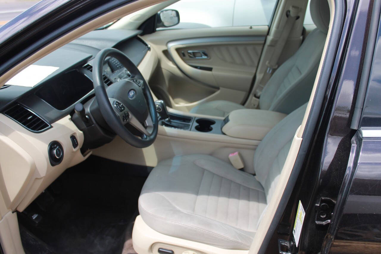 Black 2013 Ford Taurus SE SE 4dr Sedan 2